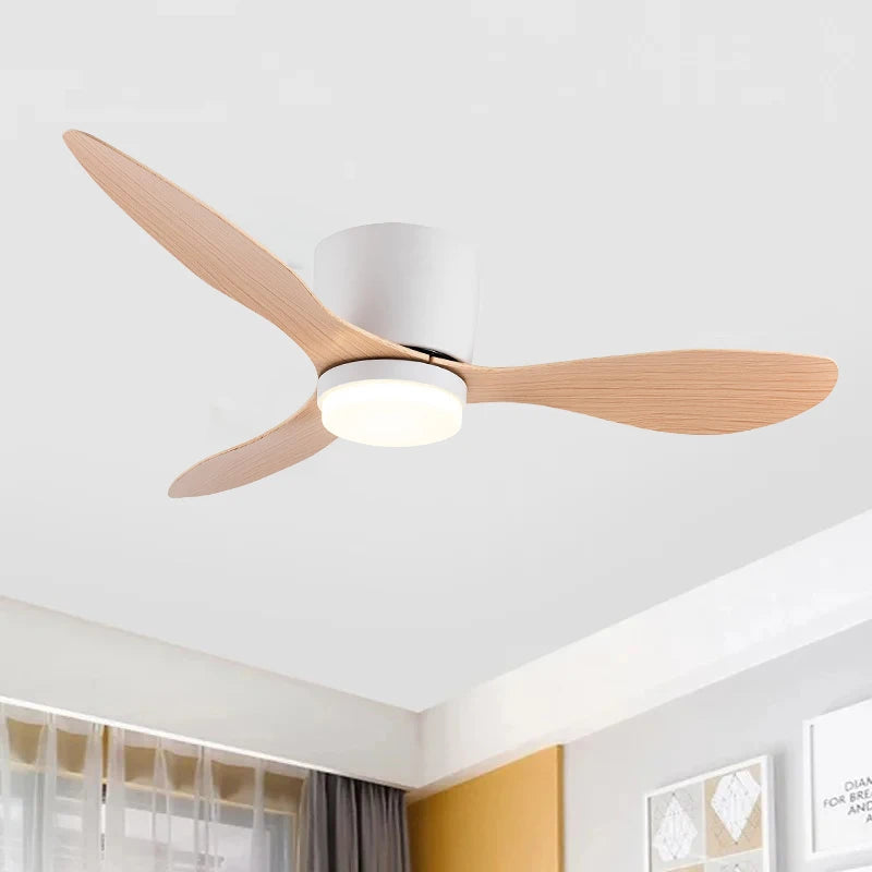 Moderner Deckenventilator mit LED-Licht – Leise und erfrischend
